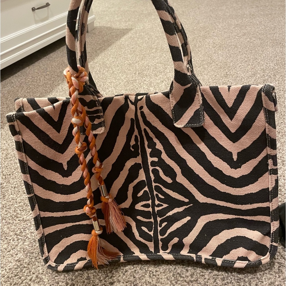 Brand new with tag Vince Camuto zebra print oral canvas tote